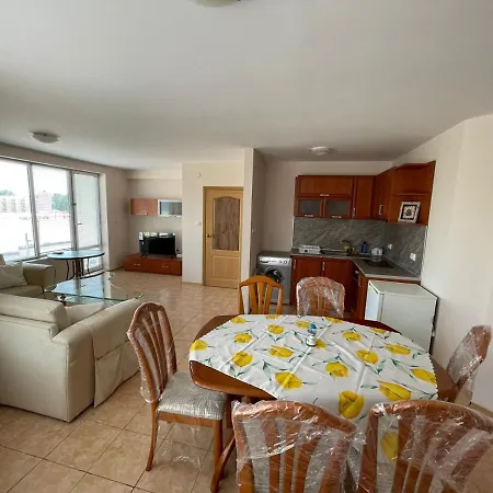 Apartment Palm Court A26