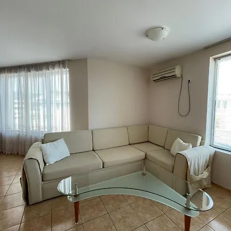 Palm Court A26 Apartment